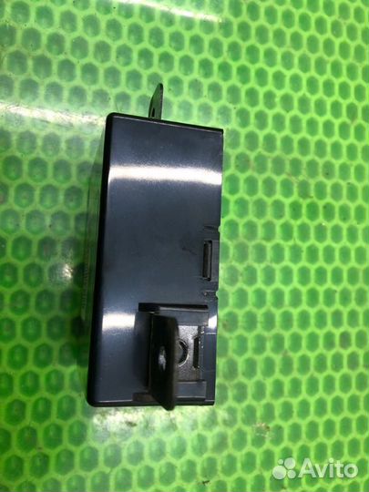 Блок управления центральным замком Kia Cerato