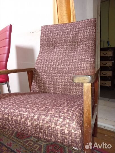 Перетяжка мягкой мебели, ремонт мебели