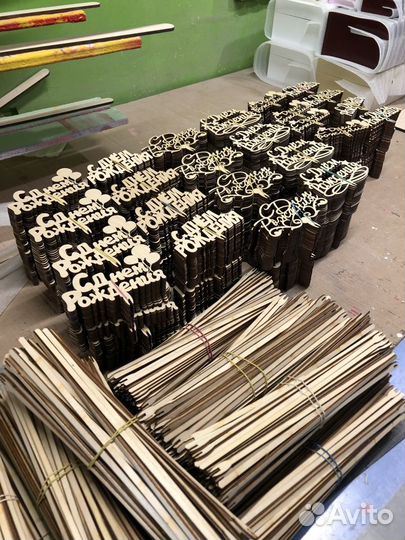 Топпер деревянный в букет цветов, торт