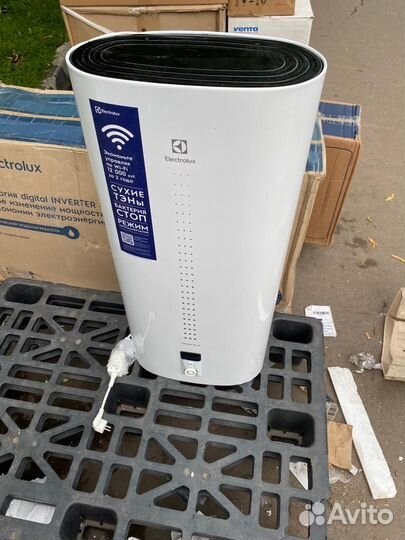 Водонагреватель Electrolux EWH 50 Centurio IQ 3.0