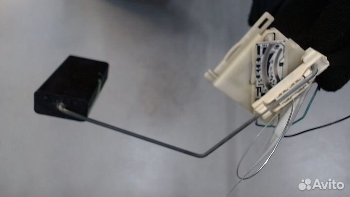 Датчик уровня топлива Seat Ibiza 2, 1994