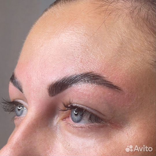 Мастер бровист