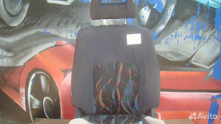 Сиденье переднее правое Nissan Almera (N16) 2000
