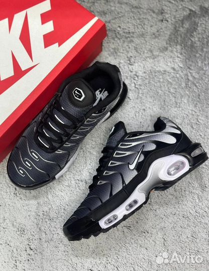 Кроссовки Nike Air Max Tn Plus