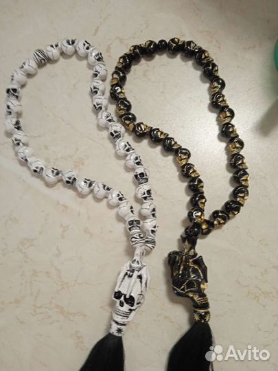 Четки череп