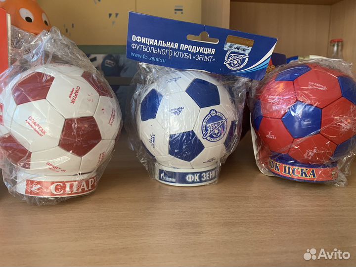 Коллекционные футбольные мячи)