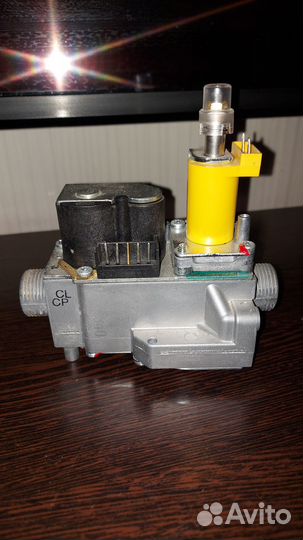 Газовый эл-магнитный клапан Honeywell VK4105M 5181