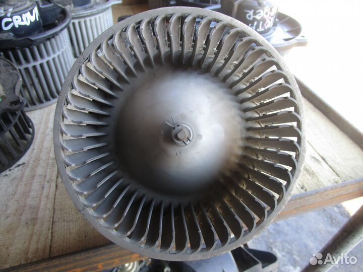 Мотор печки на Mazda Familia BJ5P HB111GE7T