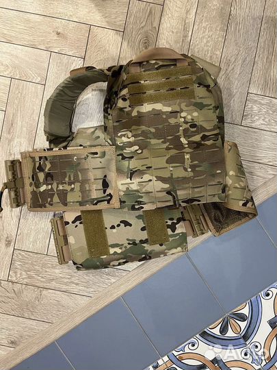 Бронежилет/плитник multicam