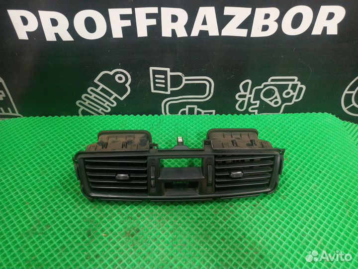 Воздуховод/дефлектор центральный mitsubishi lancer