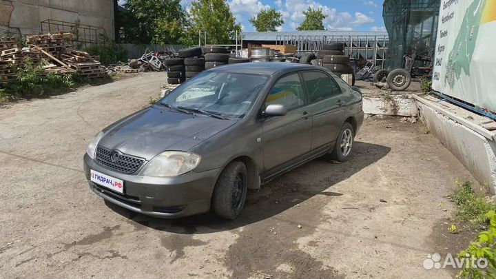 Стекло двери задней правой Toyota Corolla (E120) 6