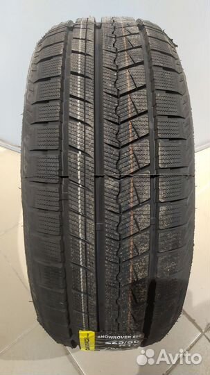 Roadmarch Snowrover 868 215/70 R16 100T