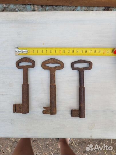 Ключ амбарный старый