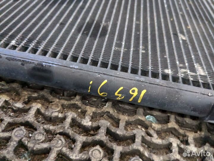 Радиатор кондиционера Jeep Commander, 2006