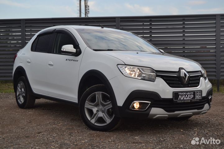 Renault Logan Stepway 1.6 AT, 2021, 23 181 км