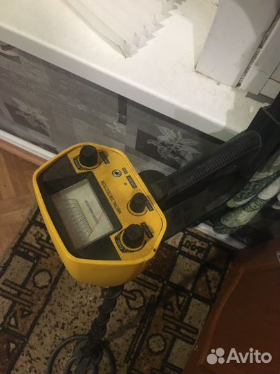 Продам металлоискатель