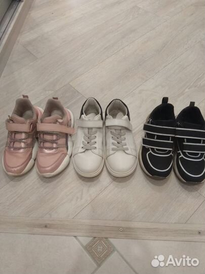 Кроссовки для девочки р 32-34