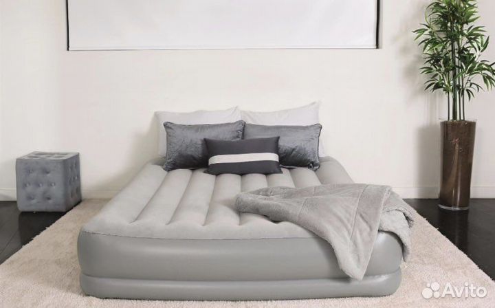 67632 Надувная двуспальная кровать 203x152x38 см