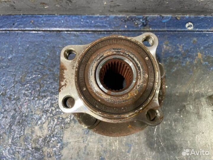 Ступица передняя Subaru Forester SJ