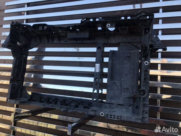 Панель передний Ford Fiesta