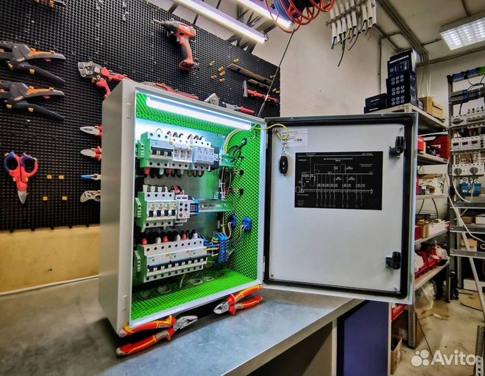 Электрик. Установка розеток. Замена электрики