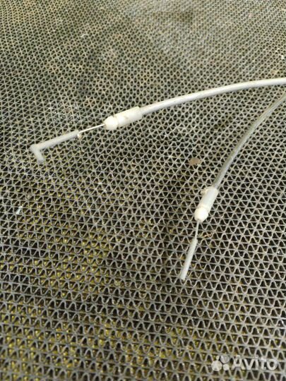 Замок боковой двери задний левый Ssangyong Kyron