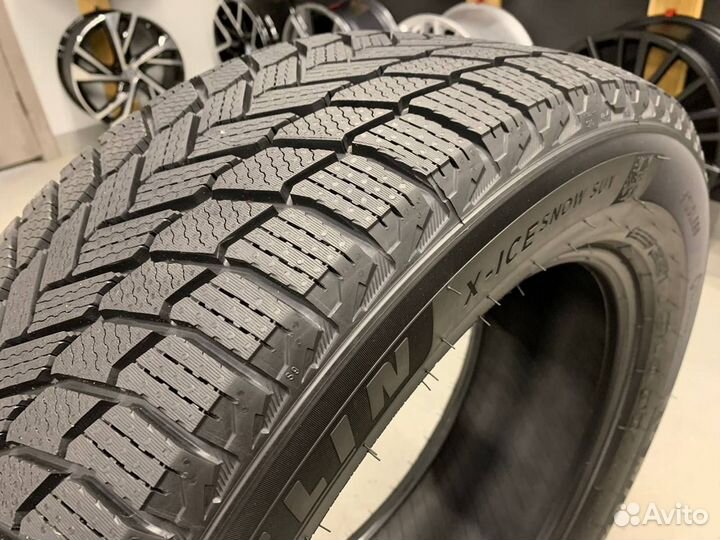 Michelin X-Ice Snow SUV 225/60 R17 103T