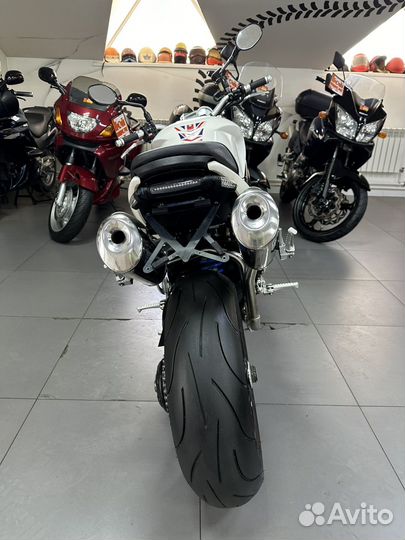 Triumph Speed Triple 1050 без пробега по РФ