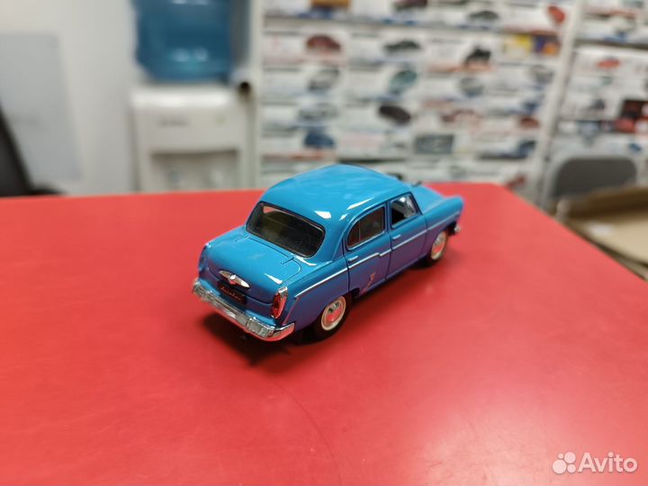 Брак. Автолегенды СССР №1 Москвич-407 1:43 Deagost