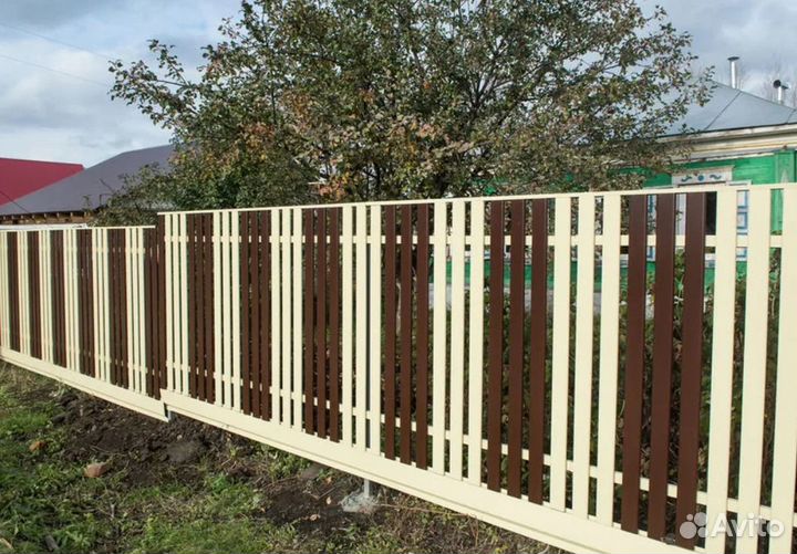 Забор из евроштакетника цена качественно