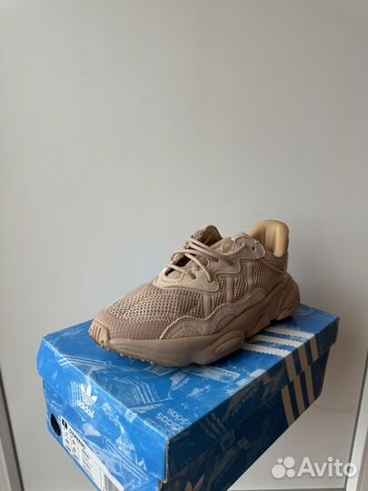 Кроссовки Adidas Ozweego женские