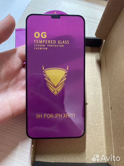 Стекло на iPhone 11