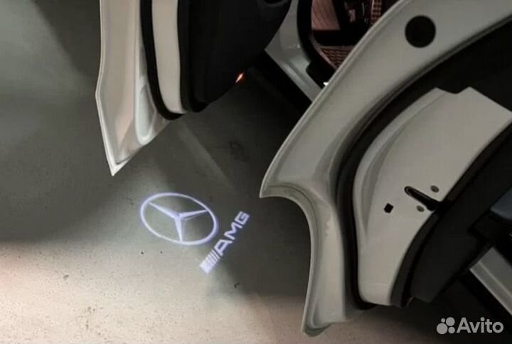 Подсветка проекция в двери Мерседес (пара)