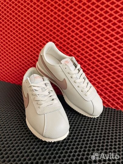 Кроссовки Nike Cortez