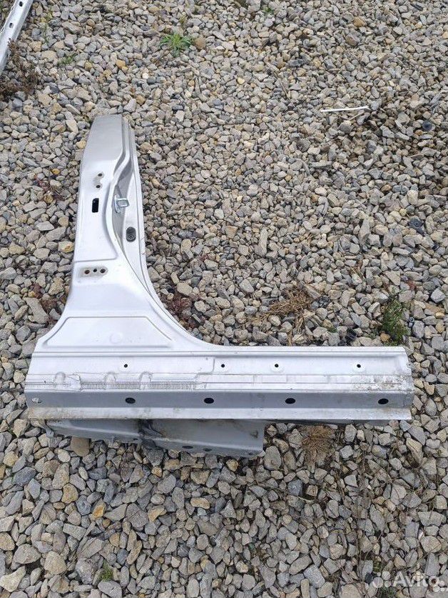 Порог правый стойка двери Тойота Рав 4 50