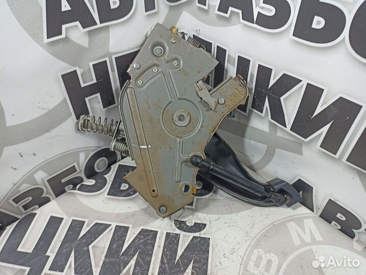 Рычаг стояночного тормоза Volkswagen Touareg