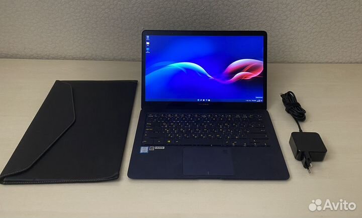 Asus ZenBook 3 Deluxe UX490U-i7 7500U/512G/8G/FHD