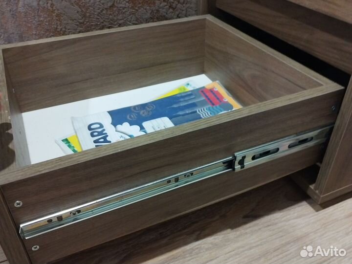 Стол письменный угловой