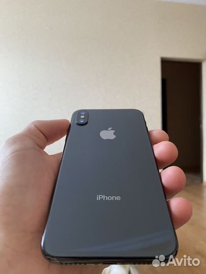 iPhone X, 64 ГБ
