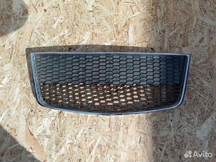 Решетка радиатора Шевроле Авео