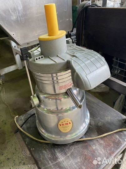 Соковыжималка Vema CE 2047