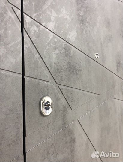 Дверь входная