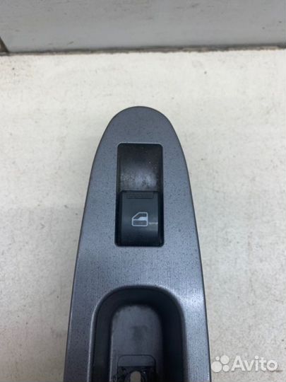 Кнопка стеклоподъемника задняя левая Chery Indis