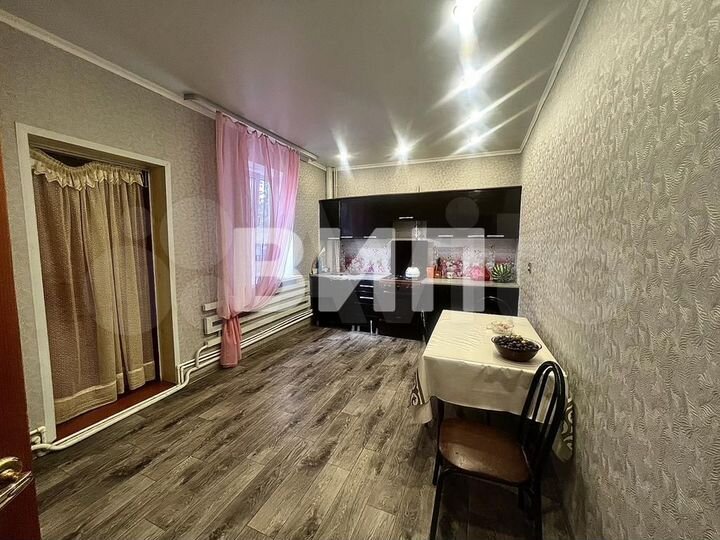 Дом 274 м² на участке 7 сот.