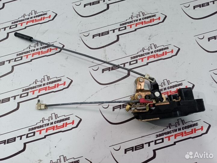 Замок двери jeep grand cherokee WH WK передний левый 55394233AF