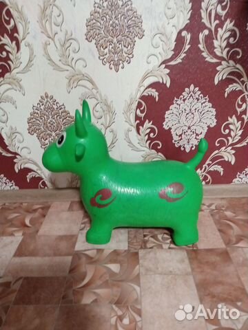 Игрушка прыгун корова