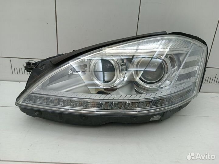 Фара левая Mercedes S-Class W221 642.930 2009