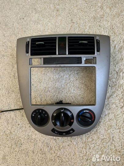 Рамка под магнитолу