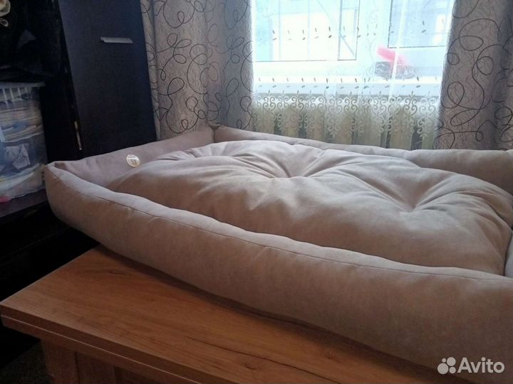 Лежанка для крупных собак