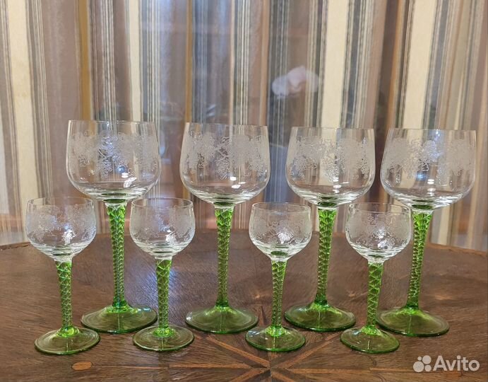 Бокалы и рюмки 